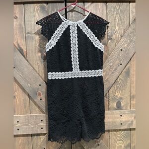 New York & Company romper medium